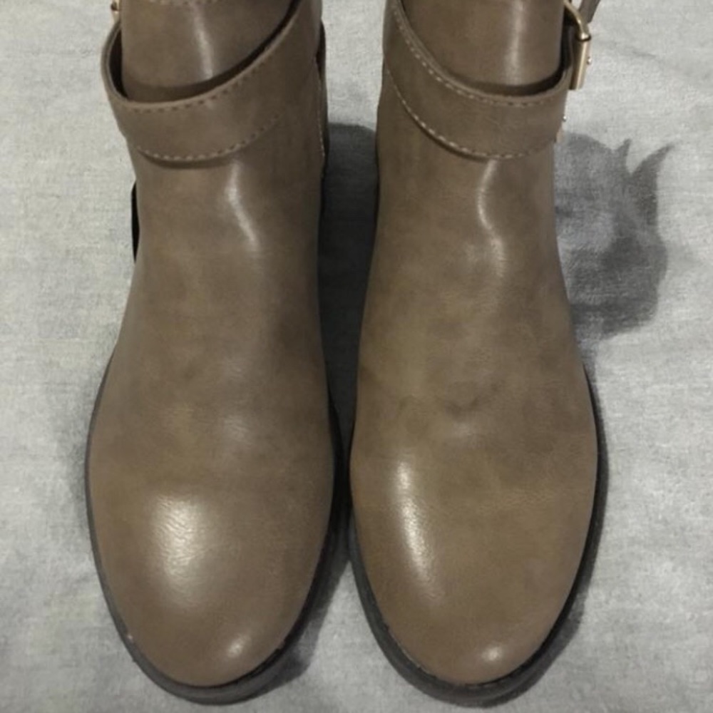 Forever 21 booties